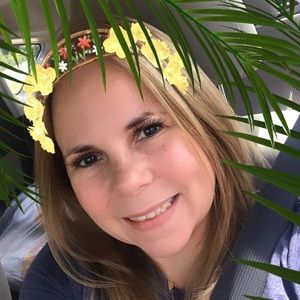 Meet your Posher, Raquel